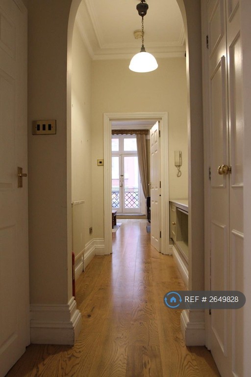 1 bedroom flat in Chancery Lane, London, WC2A (1 bed) (#2649828)