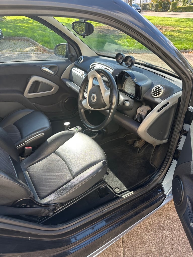 Smart, FORTWO COUPE, Coupe, 2011, Semi-Auto, 999 (cc), 2 doors