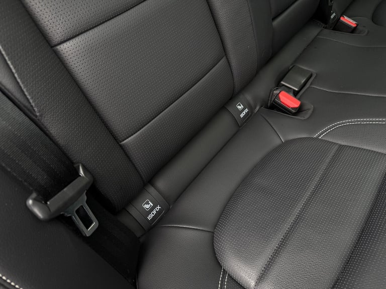 2024 Jaguar F-Pace 2.0 D200 MHEV R-Dynamic SE Black SUV 5dr Diesel Auto AWD Euro 6 (s/s) (204  ES...