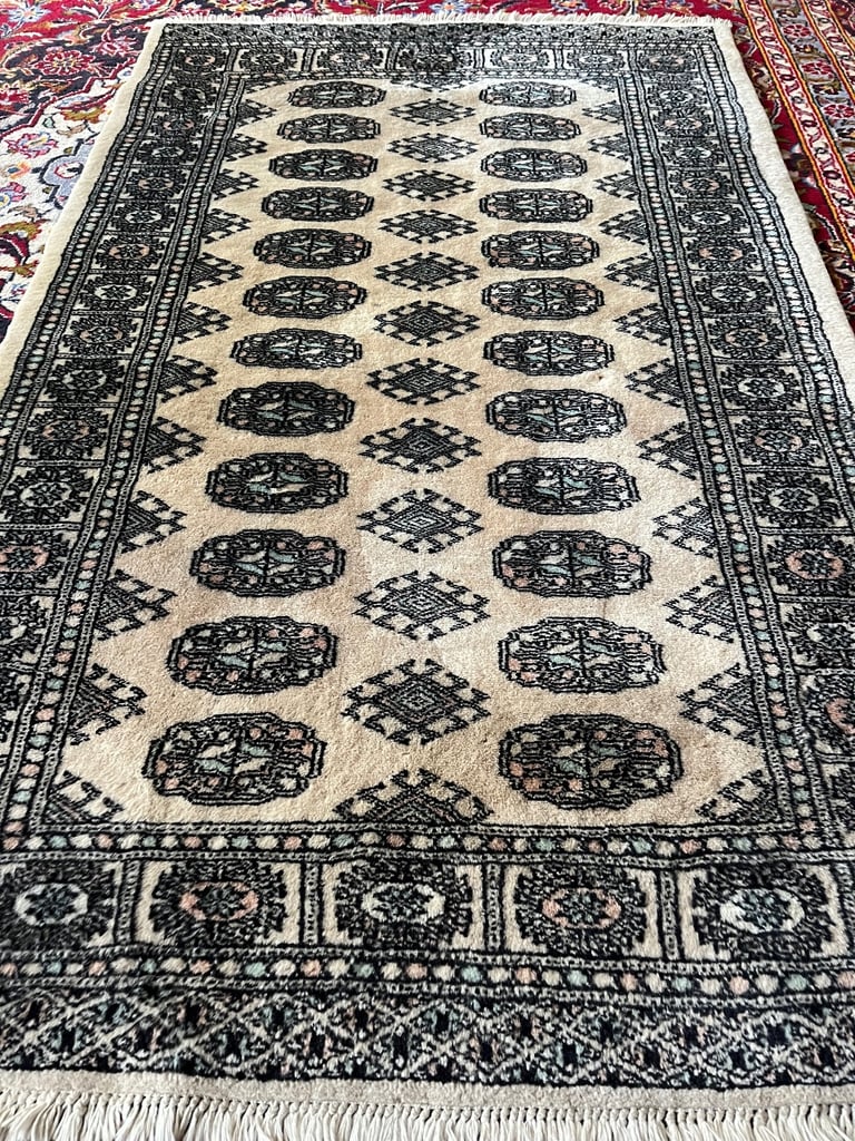 HANDMADE SOFT FEEL WOOL RUG 