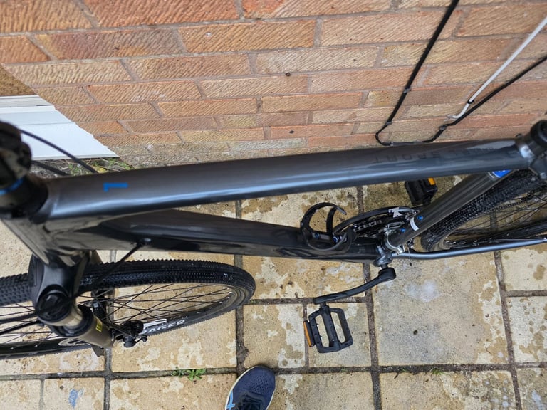 Trek Dual Sports 1 Hybrid Bike