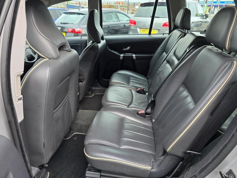 Volvo XC90 2.4 D5 SE Lux Geartronic 4WD Euro 5 5dr Diesel