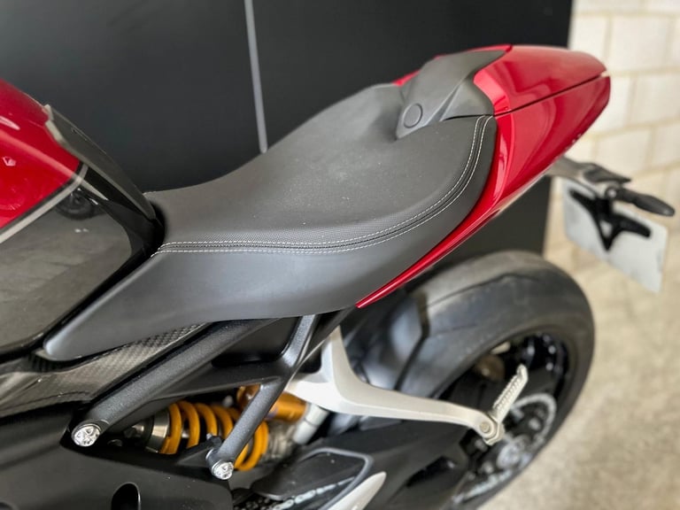 Stunning Low Mileage 2021/71 Triumph Speed Triple 1200 RR Motorcycle 