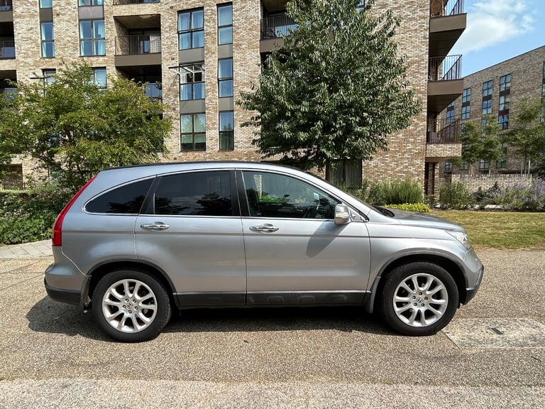Honda CRV-EX automatic 2.0 petrol,panoramic roof,leather ,cruise control,full history,2 owners,2keys