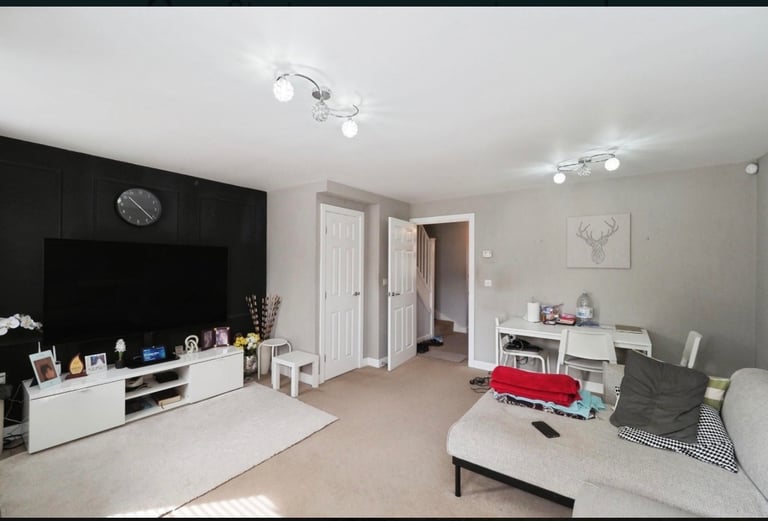 3 Bed Semi-Detached House, Adams Park Way, NG17