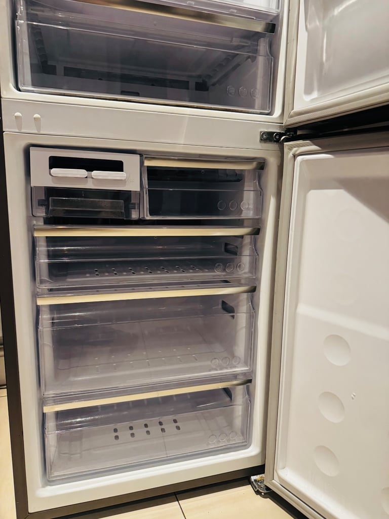 image for Fridge / freezer for sale 