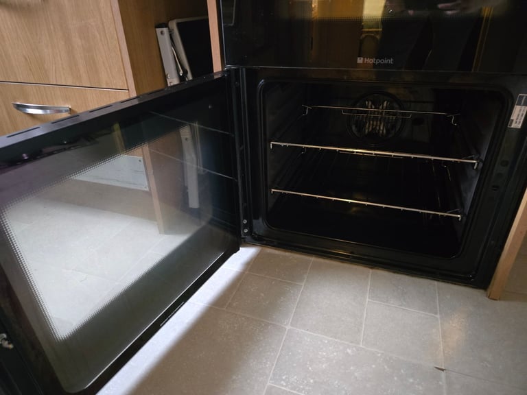 Double oven ceramic hob cooker Hotpoint HAE60KS