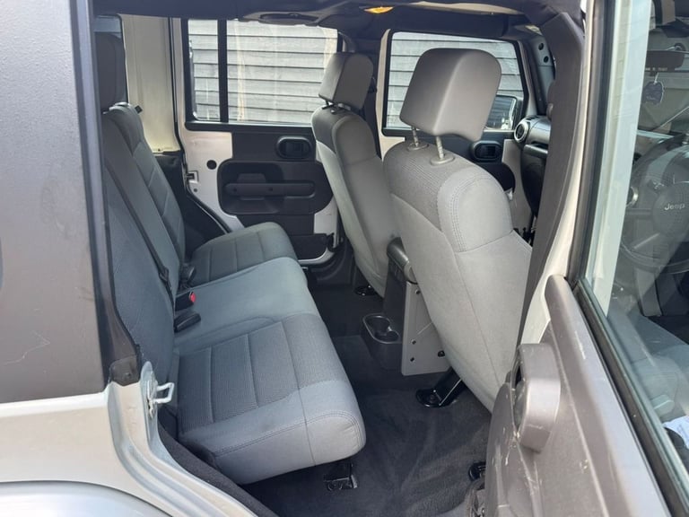 2008 Jeep Wrangler 2.8 CRD Sahara Unlimited SUV 4dr Diesel Manual 4WD Euro 4 (174 bhp) CONVERTIBL...