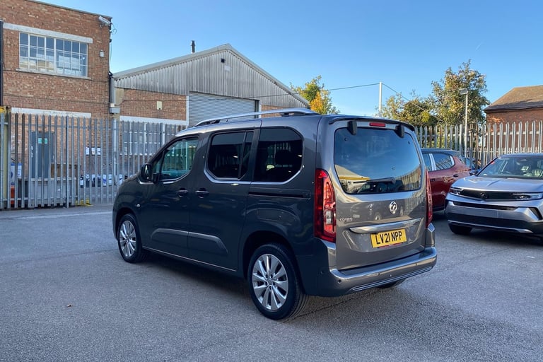  Vauxhall Combo Life 1.2 Turbo Elite MPV 5dr Petrol Auto Euro 6 s/s 130 Ps