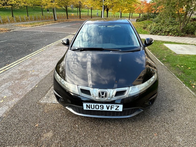 FACE LIFT 2009 HONDA CIVIC 1.8 FULL AUTOMATIC PETROL LOW MILEAGE 90k.,drives superb,great condition 