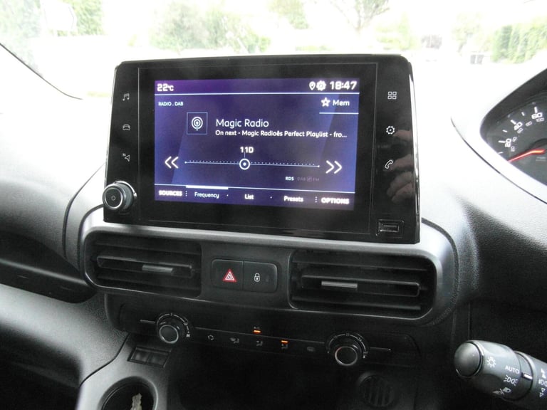 2021 Peugeot Partner 1.5 HDi  Pro  ( NO VAT ) Hdi SWB L1 Car Derived Van Diesel Manual