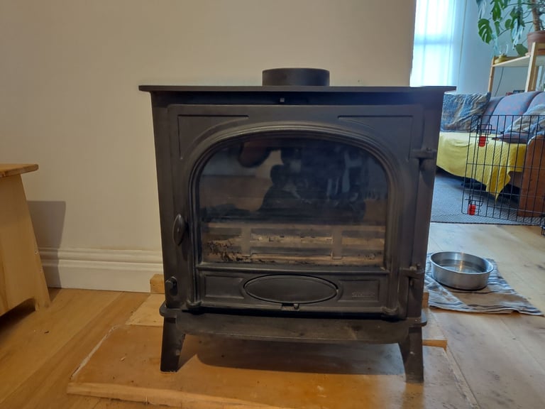 image for Stovax Stockton 8 cast iron wood burning and multi-fuel stove - single door