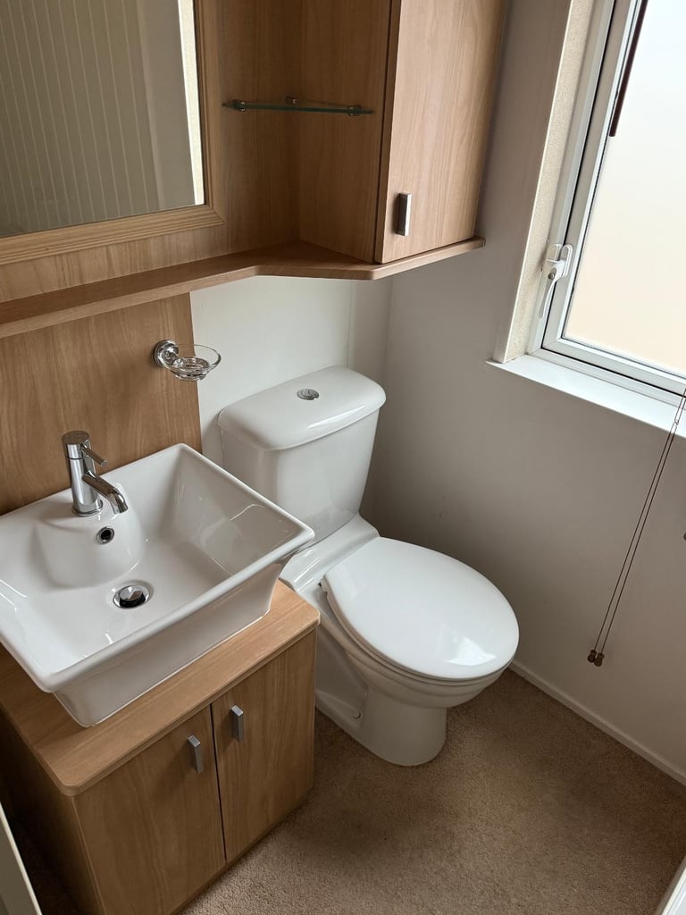 LUXURY 2 BED CARAVAN FOR SALE OFF SITE 41FT X 12.5FT DOUBLE GLAZED & HEATED