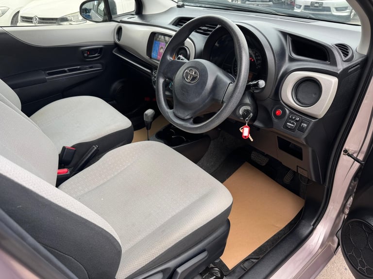 2012 Toyota Vitz YARIS 1.0 AUTO 5DR Hatchback Petrol Automatic