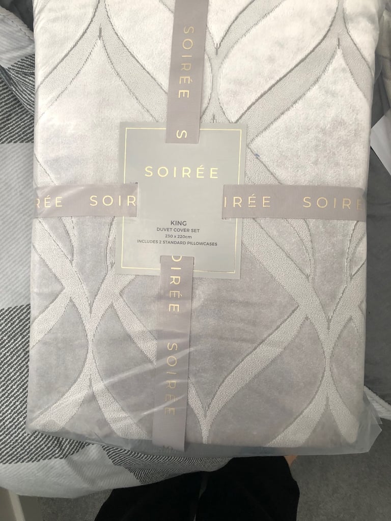 Beautiful Super king Quilt Cover set