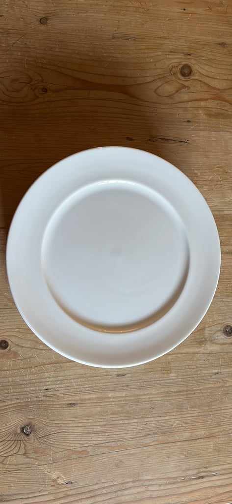 Royal doulton white china dinner plates x10