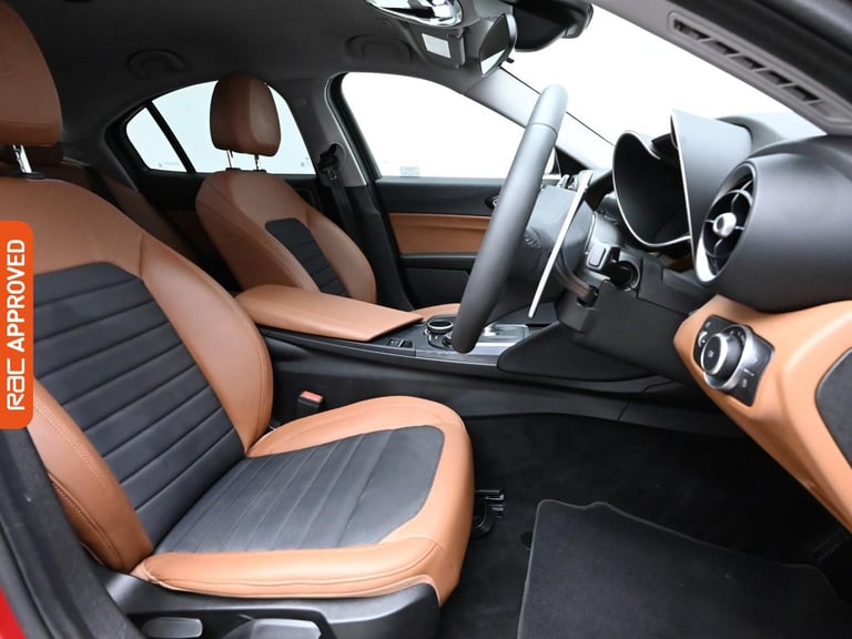 2020 Alfa Romeo Giulia 2.0T Nero Edizione Saloon 4dr Petrol Auto Euro 6 (s/s) (200 ps) Saloon PET...
