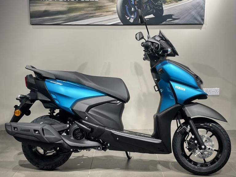 YAMAHA RAYZR 125 IN MATT CYAN - BRAND NEW - IN STOCK - AVAILABLE NOW !