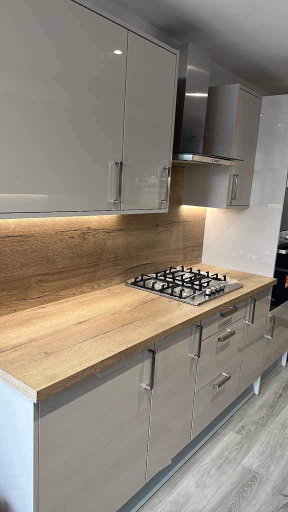 New Quality Kitchens Supplied 