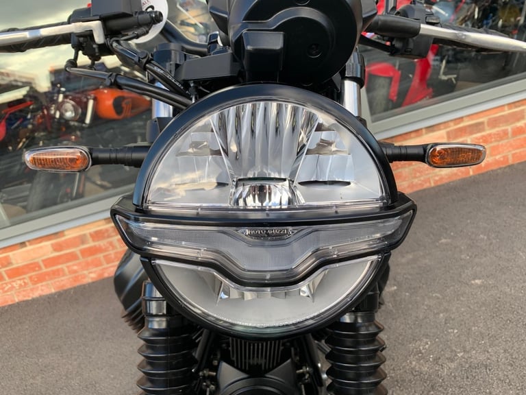 Moto Guzzi V7 CENTANARIO - ONE OWNER - 2 YEAR WARRANTY 