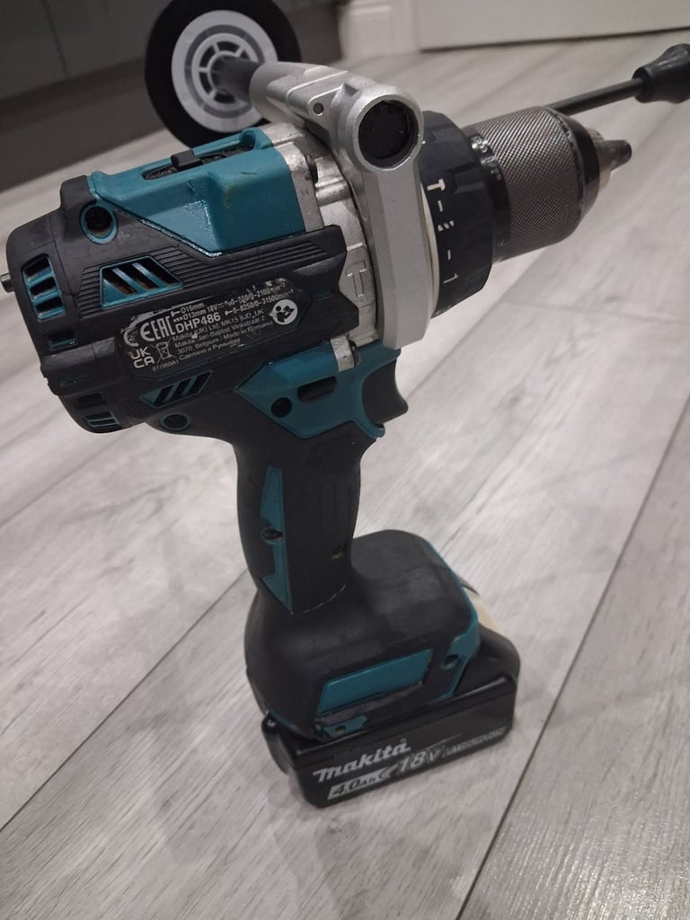 Makita 18v lxt brushless dhp486 have duty combi drill with genuine battery and charger 