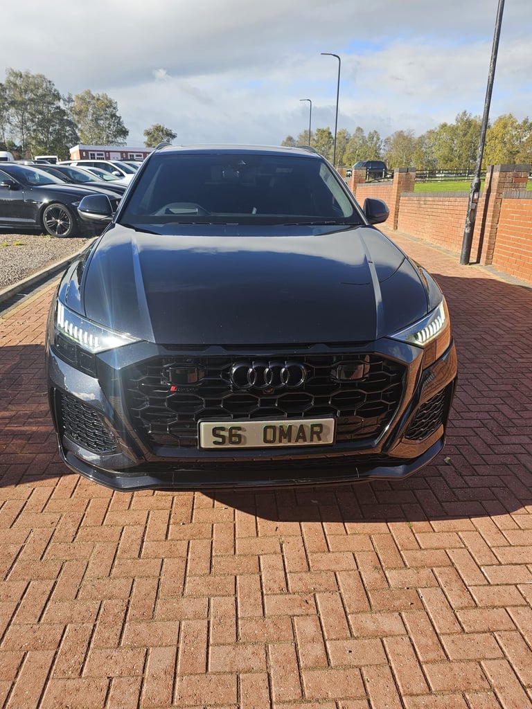 AUDI RSQ8 TFSI QUATTRO VORSPRUNG 