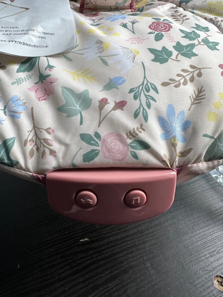 Red Kite Cozy Bounce Musical Baby Bouncer Rose and Ivy 0+ Months