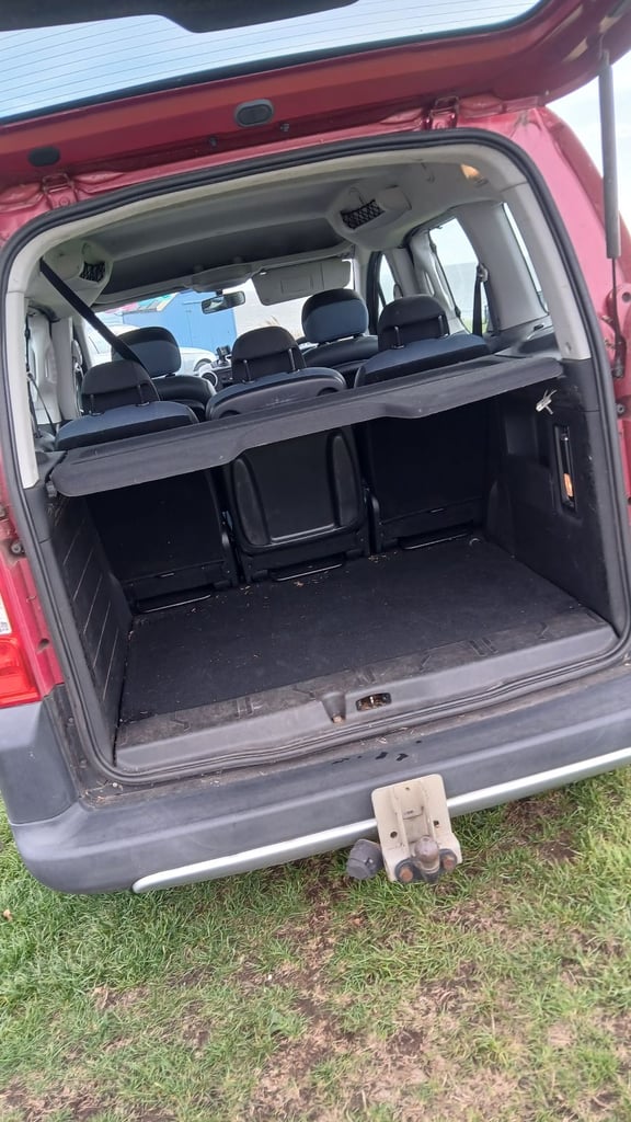 Citroen, BERLINGO MULTISPACE, MPV, 2010, Manual, 1560 (cc), 5 doors