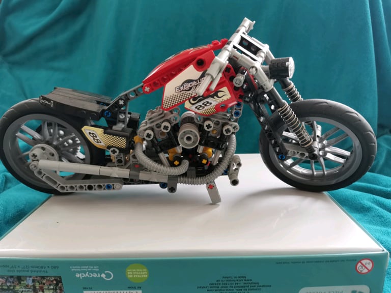 Bobber style motorcycle model 