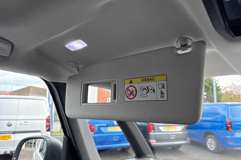 2025 Volkswagen ID. Buzz Cargo 210kW Commerce 79kWh Auto Van ELECTRIC Automatic