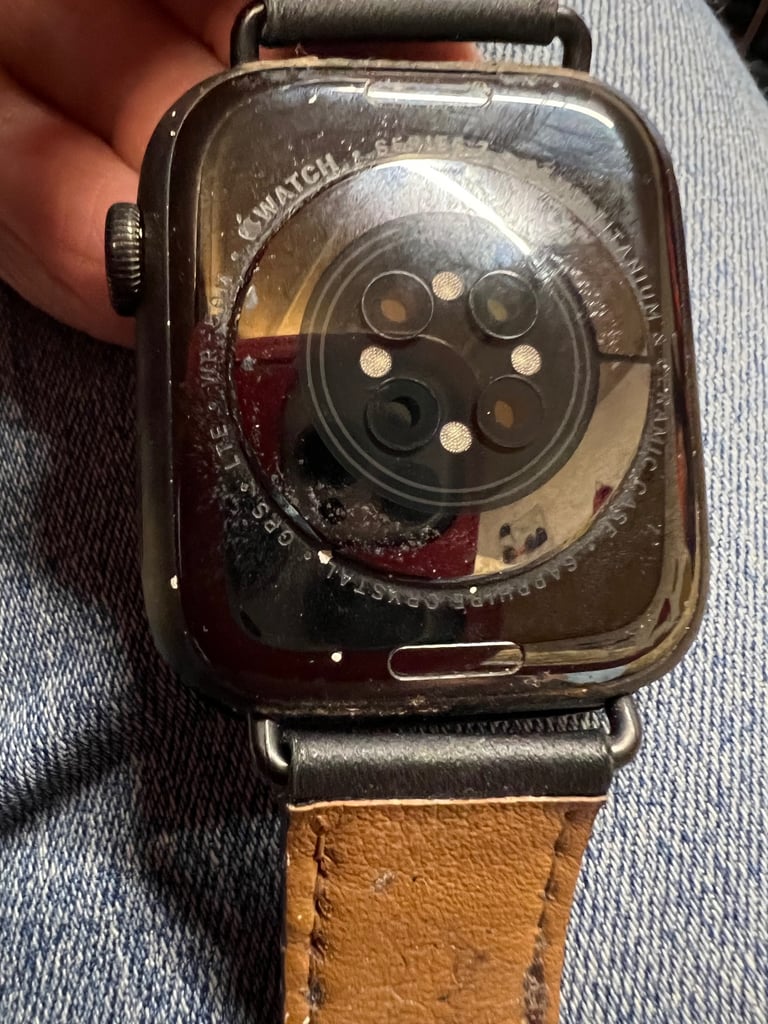Apple Watch Series 7 gps titanium 44mm 