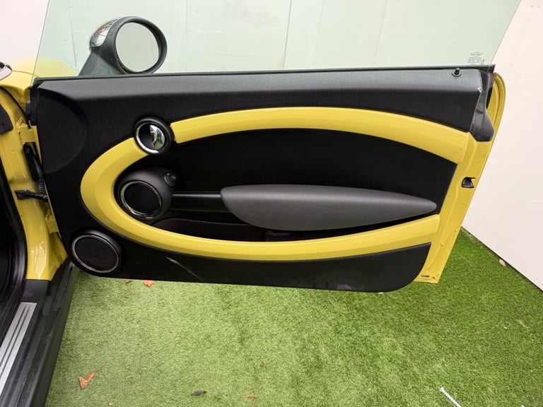 2010 MINI Convertible 1.6 One 2dr CONVERTIBLE PETROL Manual