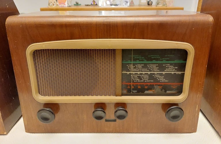 Vintage Cossor Melody Maker 500AC Radio