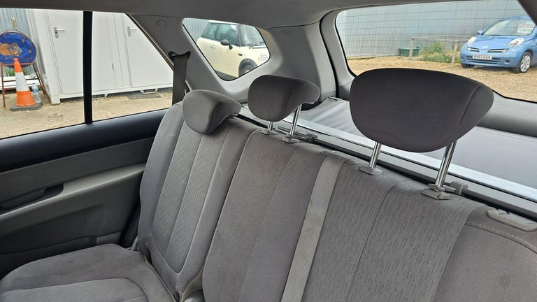 KIA CARENS 1.6 S 2009