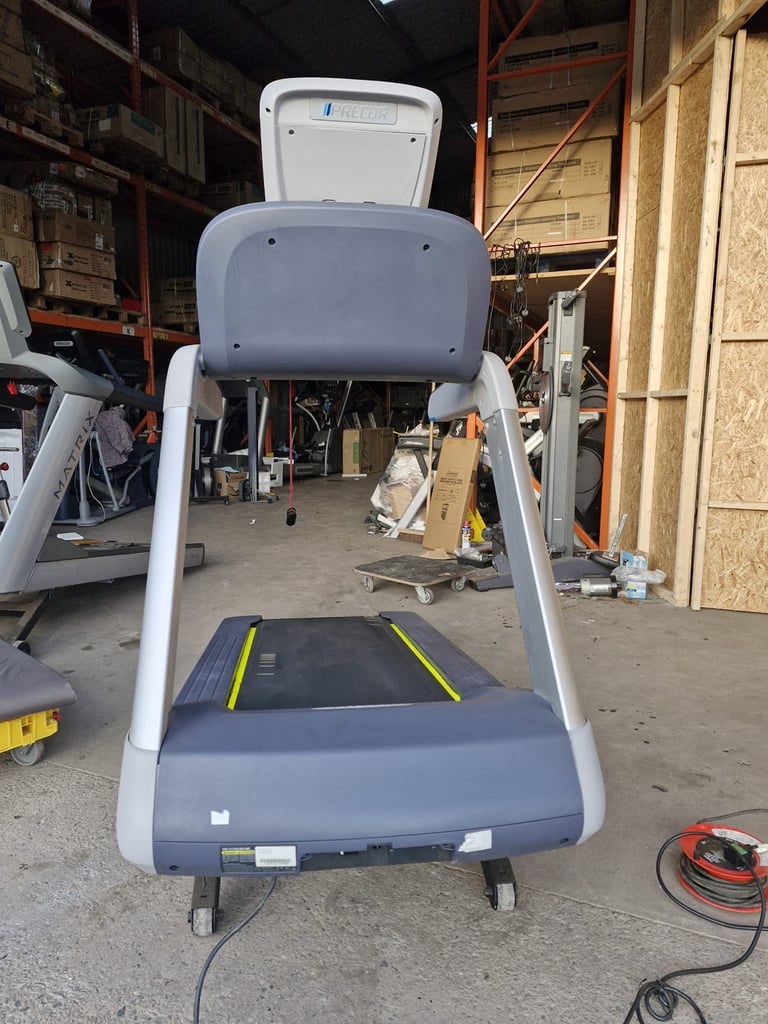 Precor TRM 885 commercial treadmills with P30 console 