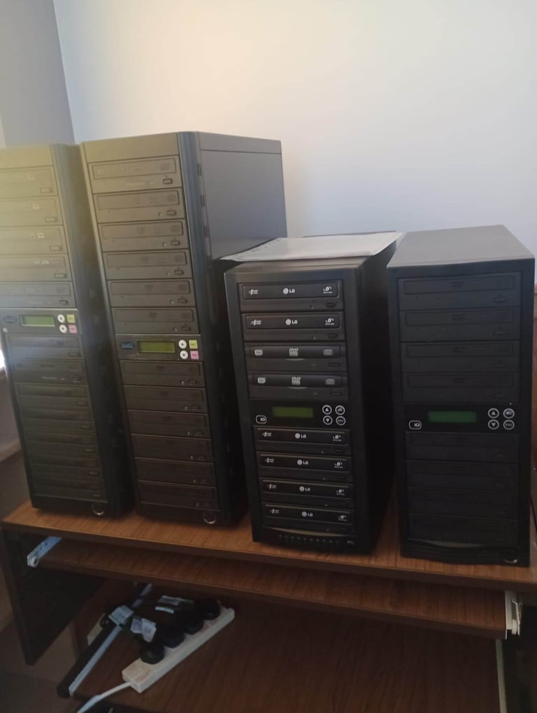 image for Multi CD DVD RW Disc Burner Copier Duplicator Towers - Collection Clydebank 