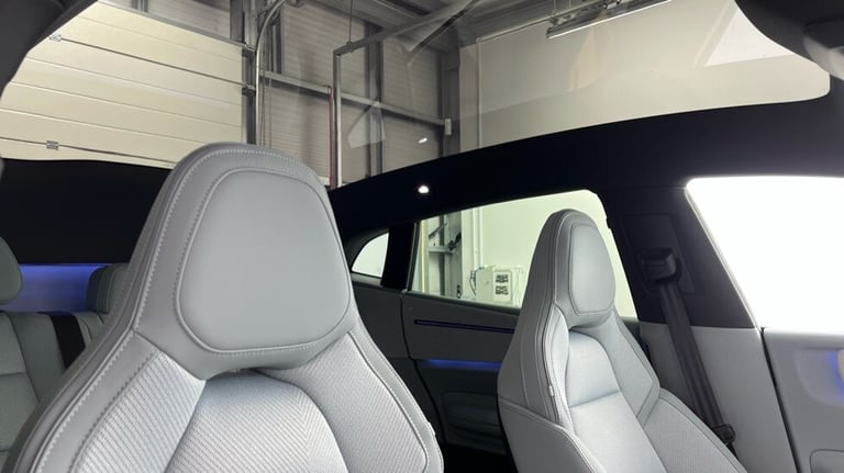 2025 Polestar Polestar 4 Polestar 4 Long range Single motor -Pilot-Plus-Privacy Glass Estate Elec...
