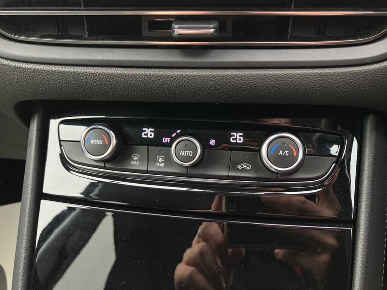 2023 Vauxhall Grandland 1.2 Turbo GS 5dr Auto Hatchback PETROL Automatic