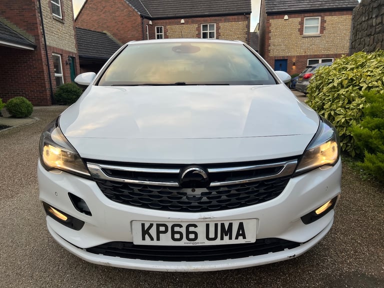 ***VAUXHALL ASTRA 1.4 150 BHP TURBO 2017***LOW MILEAGE 85K!***AUTOMATIC CAR!***SWAP PX***