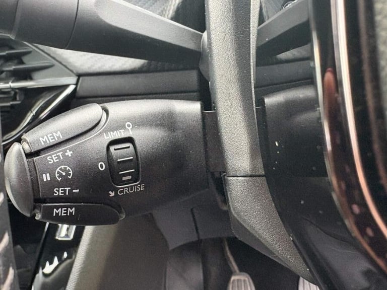 2022 Peugeot 2008 1.2 Puretech Allure Premium Suv 5dr Petrol Manual Euro 6 (s/s) (100 Ps) HATCHBA...
