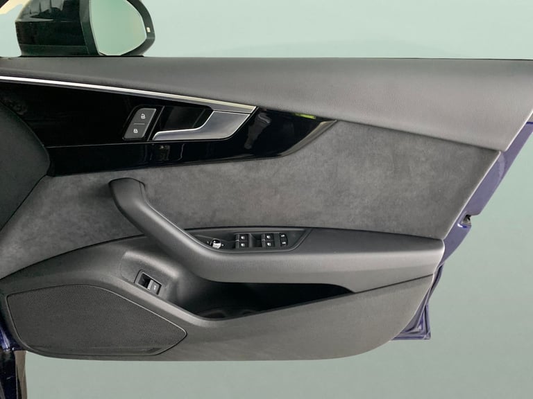 2023 Audi A4 Avant 2.0 TFSI 40 Black Edition Estate 5dr Petrol S Tronic Euro 6 (s/s) (204 ps)  Es...