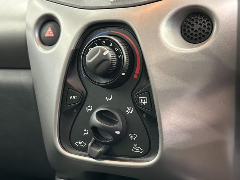 2017 Toyota AYGO 1.0 VVT-i x-play Hatchback 5dr Petrol Manual Euro 6 (68 ps) Hatchback Petrol Manual