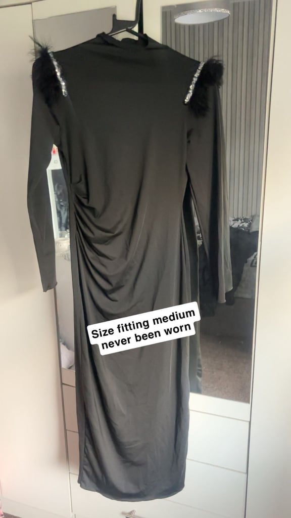 image for Medium fitting dress