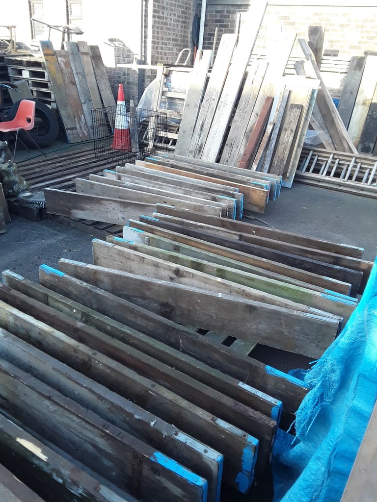 13 ft reclaime scaffold banded boards 