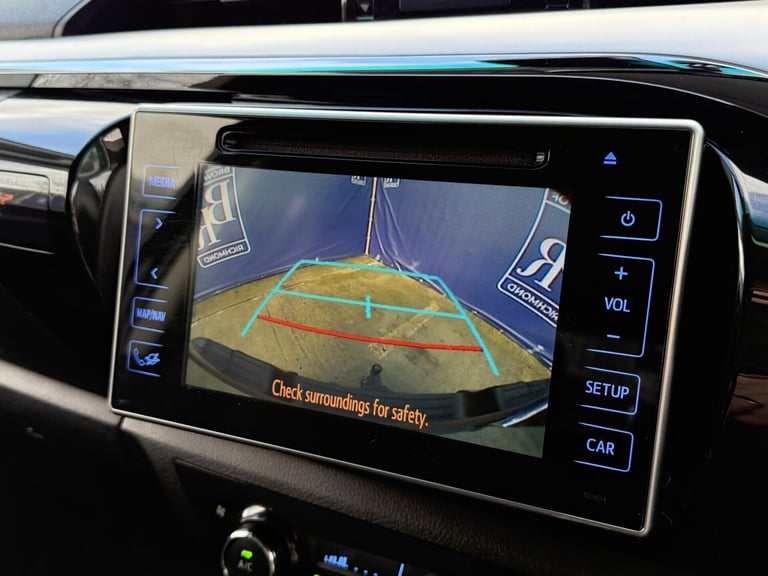 2019 Toyota Hilux 2.4 D-4D Invincible 50 Pickup Double Cab 4dr Diesel Auto 4WD Euro 6 (s/s) ( Pic...