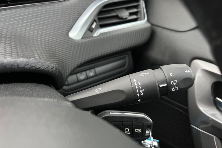 2017 Peugeot 2008 1.6 BlueHDi 100 Active 5dr - MOT'D TO JUNE 2026, 2 KEYS, TOUCHSCREEN, BLUET Est...