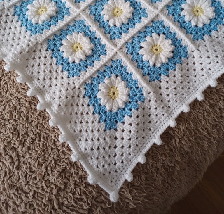 Daisy Crochet Baby Blanket - New & Handmade