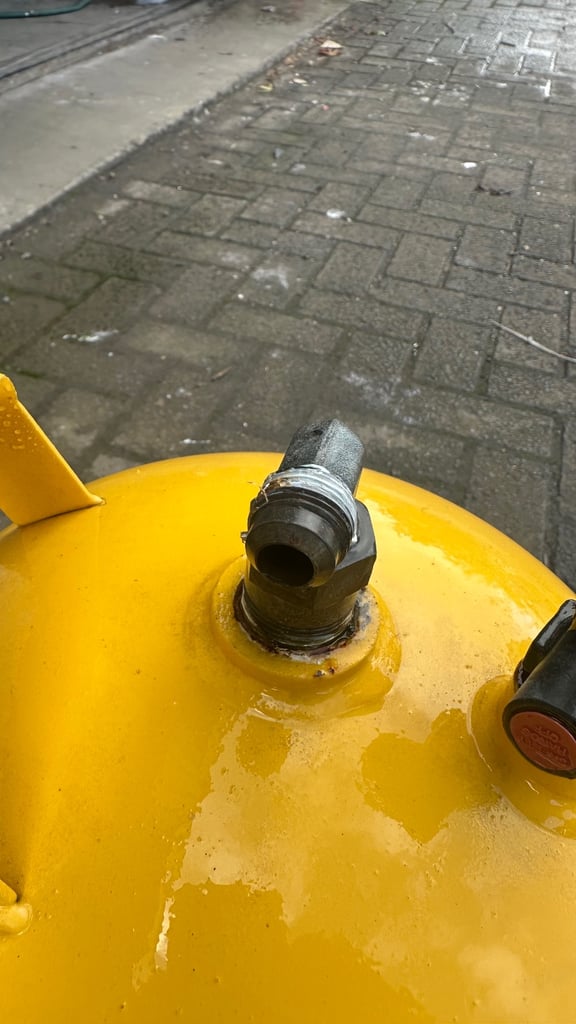 Gaslow Refillable LPG Gas Bottle 7kg 14 litre