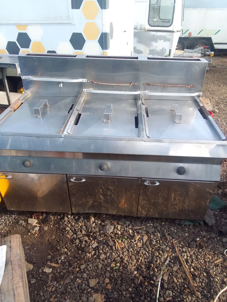 Catering equipment commercial Gas restaurant kitchen trailer items 