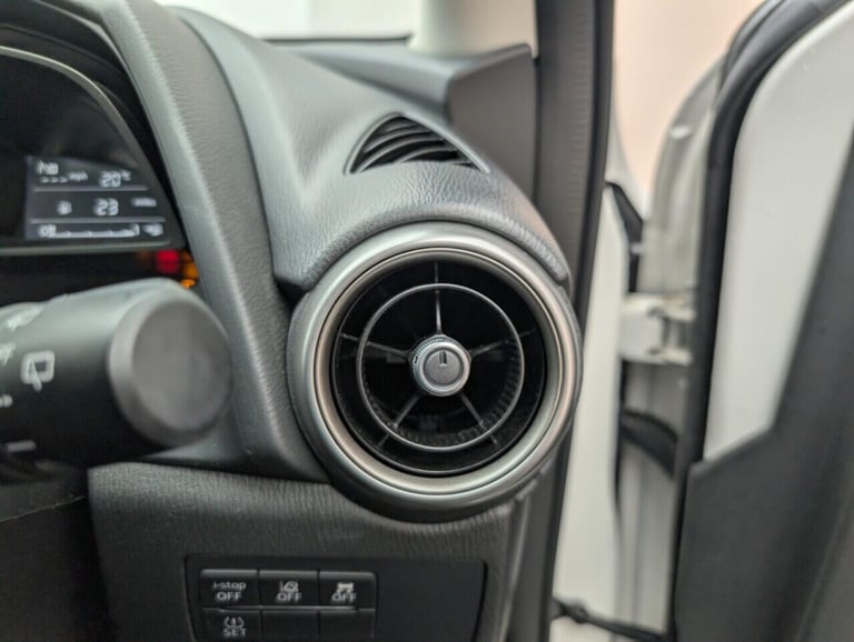 2022 Mazda Mazda2 1.5 e-SKYACTIV G MHEV MHEV SE-L Hatchback 5dr Petrol Manual Euro 6 (s/s) (9 HAT...